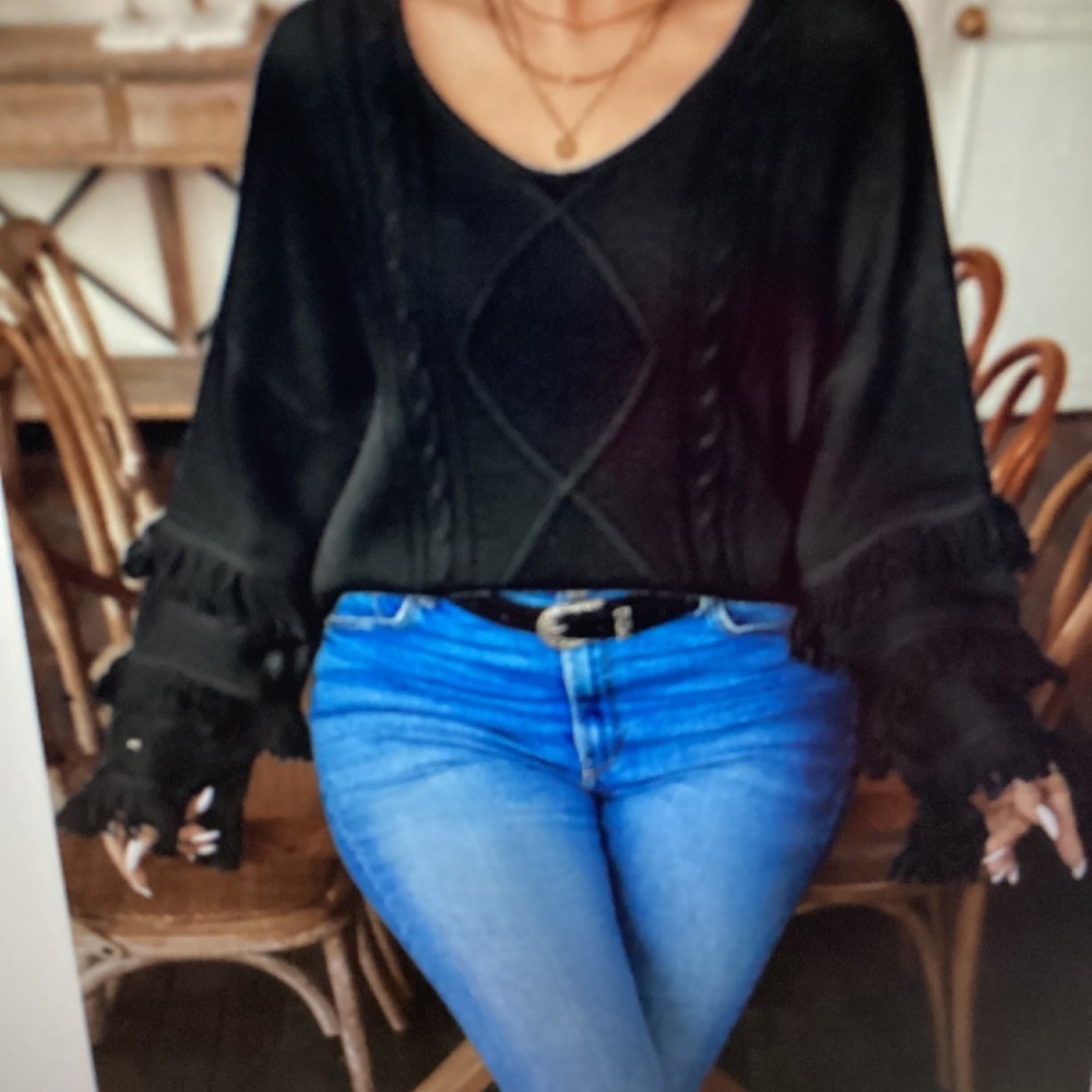 PLUS SIZE DROP SHOULDER FRINGE SWEATER